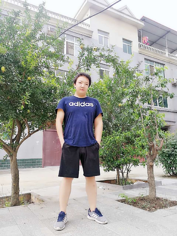 小宇的第一张照片--襄阳残疾人相亲网